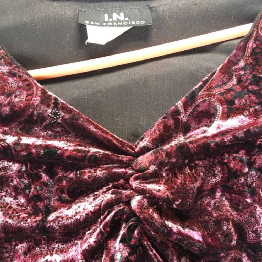 Blouse - Picture 2 of 3